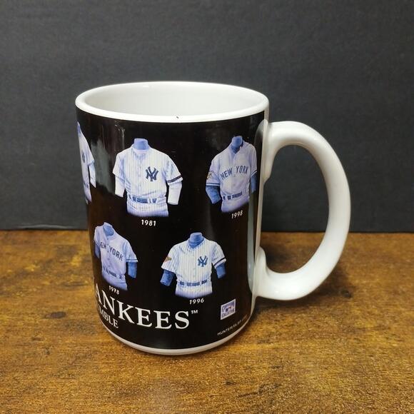 Vintage New York Yankees "It's Hard To Be Humble" Coffee Tea Mug, MLB - Picture 3 of 8